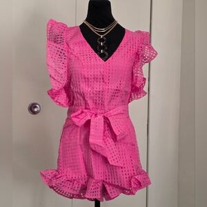 Ruffled detailed gingham Hot pink romper